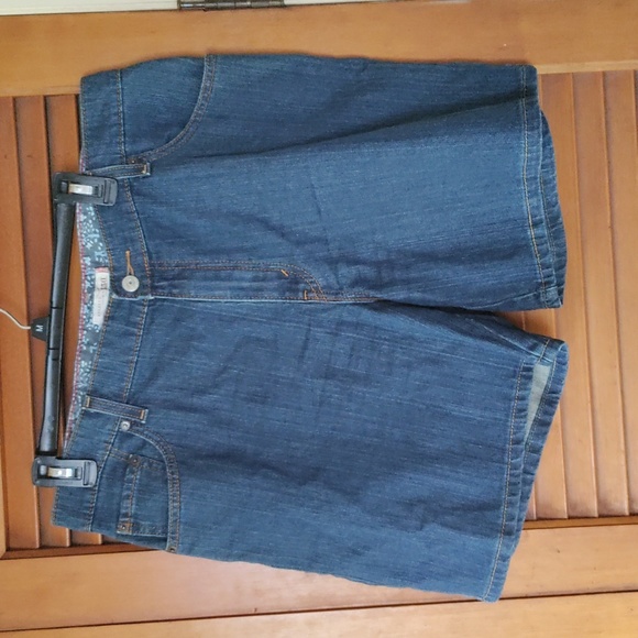 Levi's 550 women's size 16 relaxed denim shorts - Picture 1 of 4